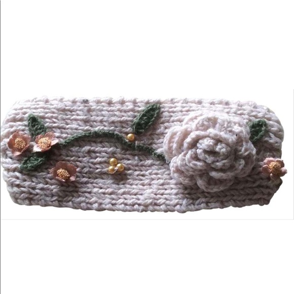 Handwoven headband with floral accent - Picture 1 of 2